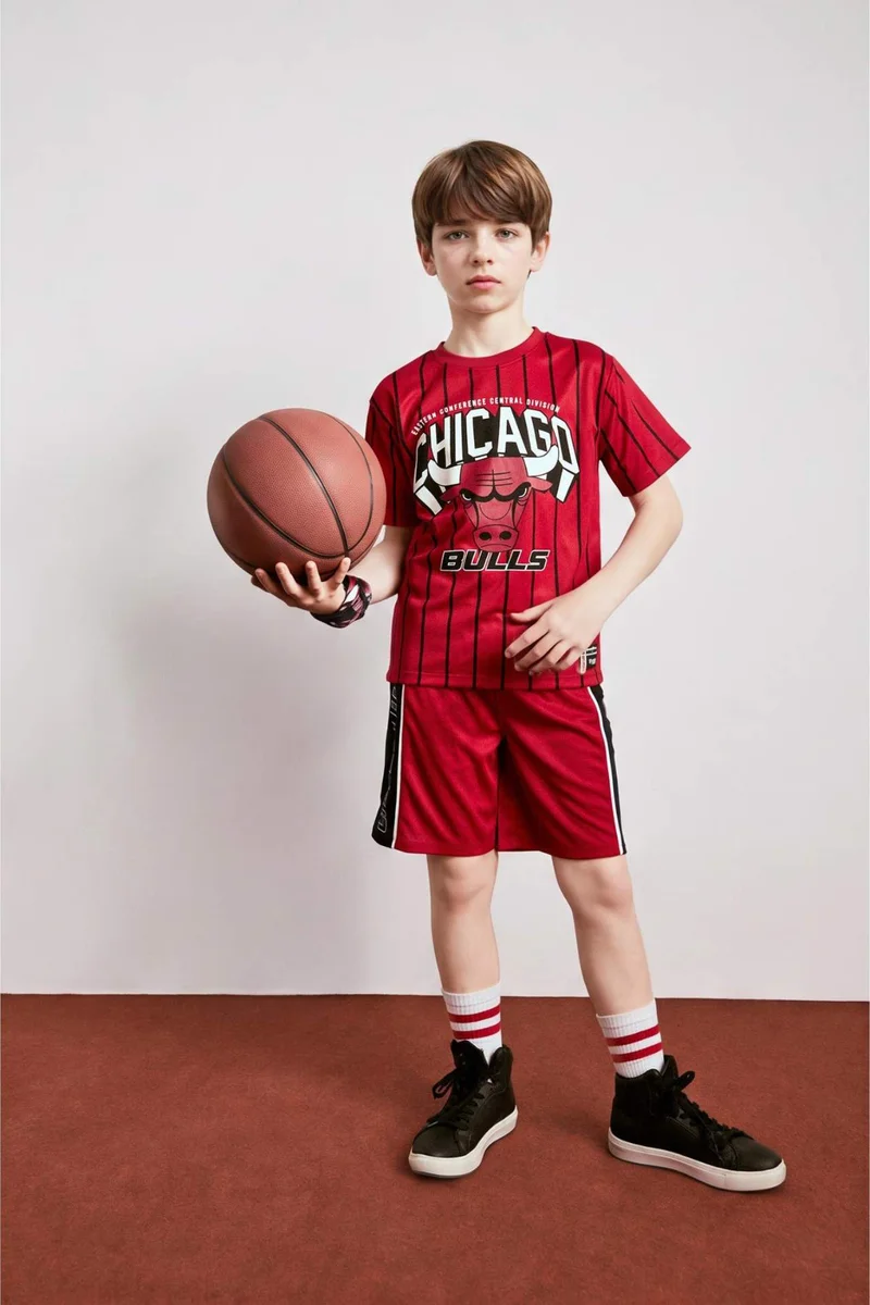 ديفاكتو Boy Regular Fit Chicago Bulls Licensed Elastic Band Shorts