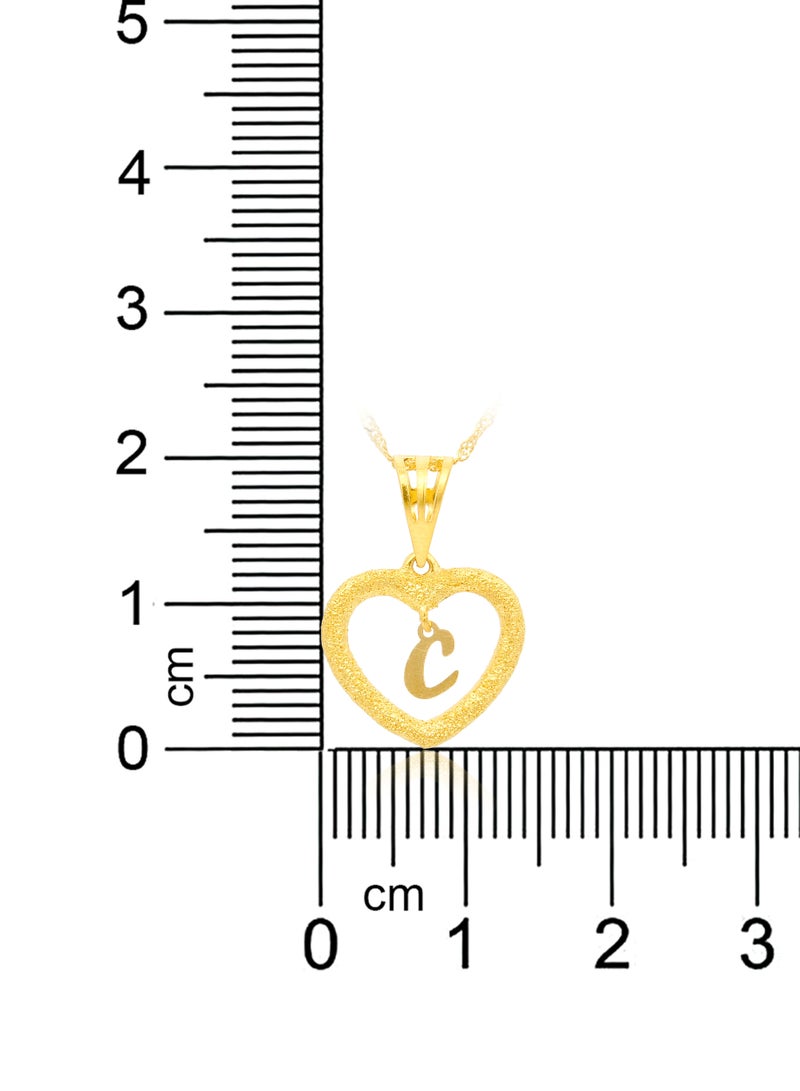 بفلح للمجوهرات الحب والأحرف الأولى: قلادة من الذهب عيار 22 قيراط على شكل قلب 'C' - Image 3