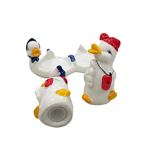 Shopster Small 'Cute Hen Shaped' Dining Table Salt and Pepper Shakers, 2 Pieces, Green and Red with Basket (Hen with Apron) - Image 3