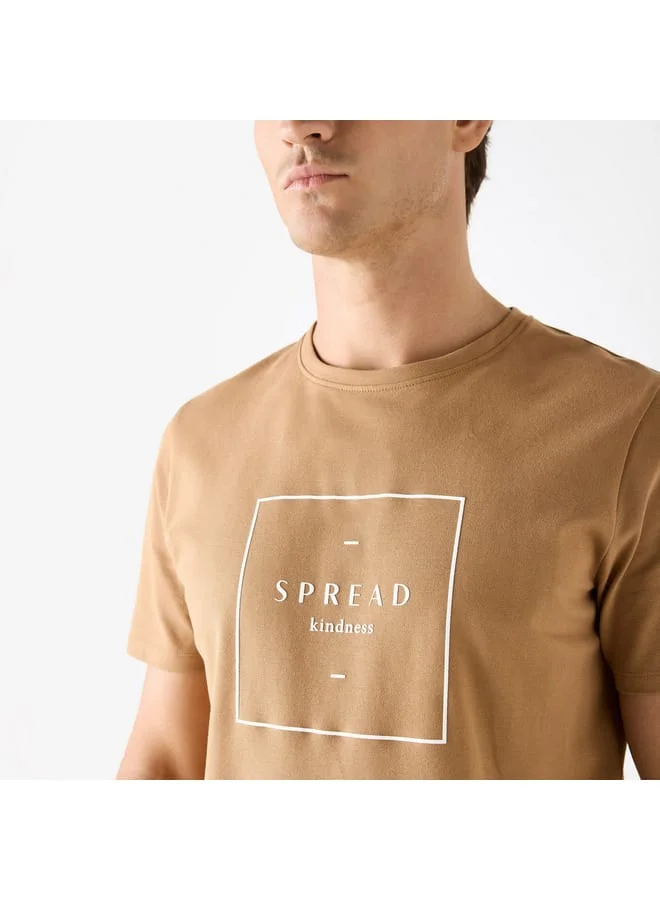 Iconic Iconic Slogan Print Crew Neck T-shirt with Short Sleeves