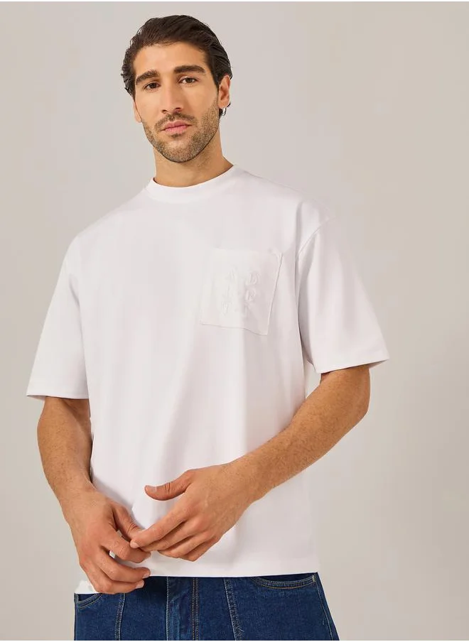 ستايلي Embroidered Pocket Oversized T-Shirt