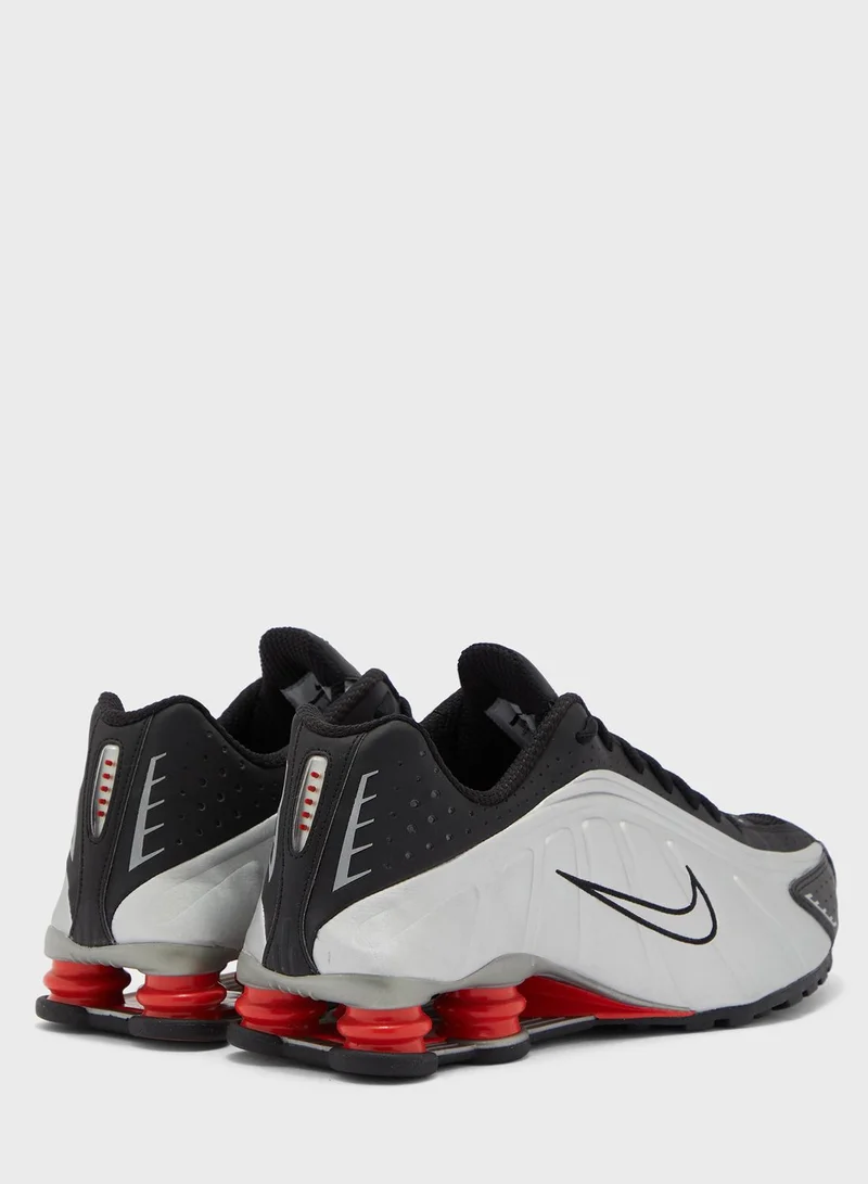 Nike Shox R4