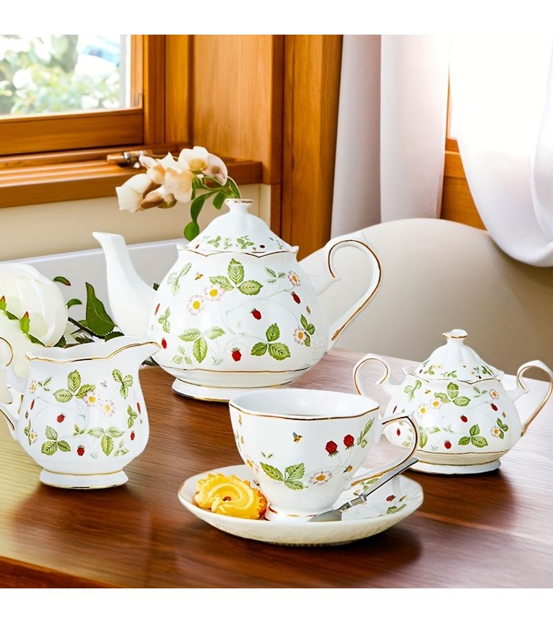 Wild Strawberry Ceramic Sugar Pot And Milk Jug Set For Tea Coffee Gift - Image 2