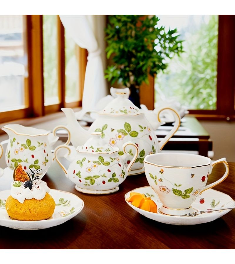 Wild Strawberry Ceramic Sugar Pot And Milk Jug Set For Tea Coffee Gift - Image 4