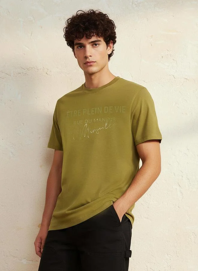 سبلاش فيڤ Men Slim Fit Crew Neck Short Sleeves Graphic Print T-shirt