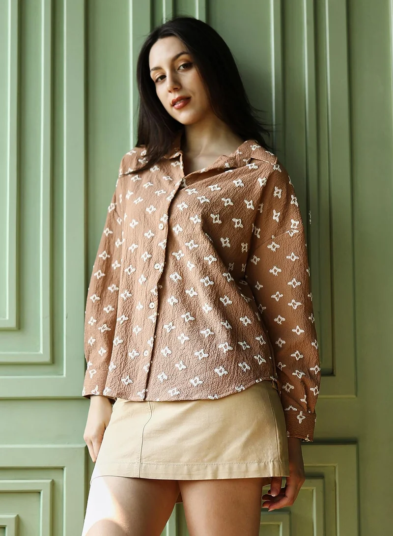 Pinacolada  Women's Camel Brown Floral-Tactile Oversized Shirt | نساء | أكمام طويلة | طبعة تجريدية | طوق منتشر | كاجوال كبير الحجم | قميص for Women | Best Price UAE