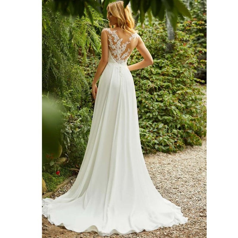New Shoulder Lace V-Neck Wedding Dress Fashion Temperament Wedding White Classic Trailing Evening Dress - Image 1