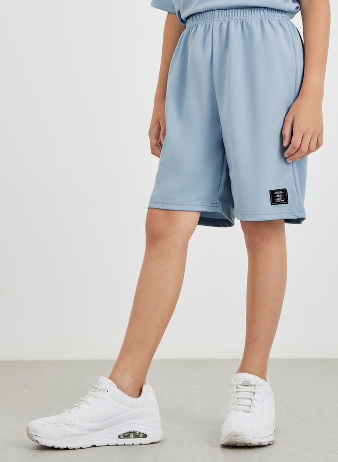 Styli Boys Blue Typography Detail Hooded T-Shirt and Shorts Set  - Image 5