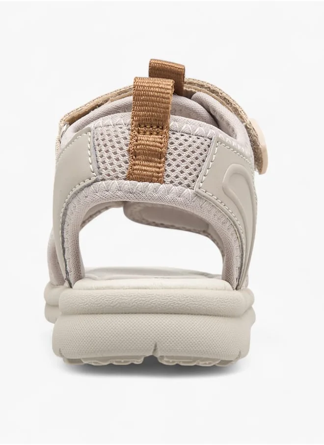 جونيورز Boys Textured Floaters With Hook And Loop Closure