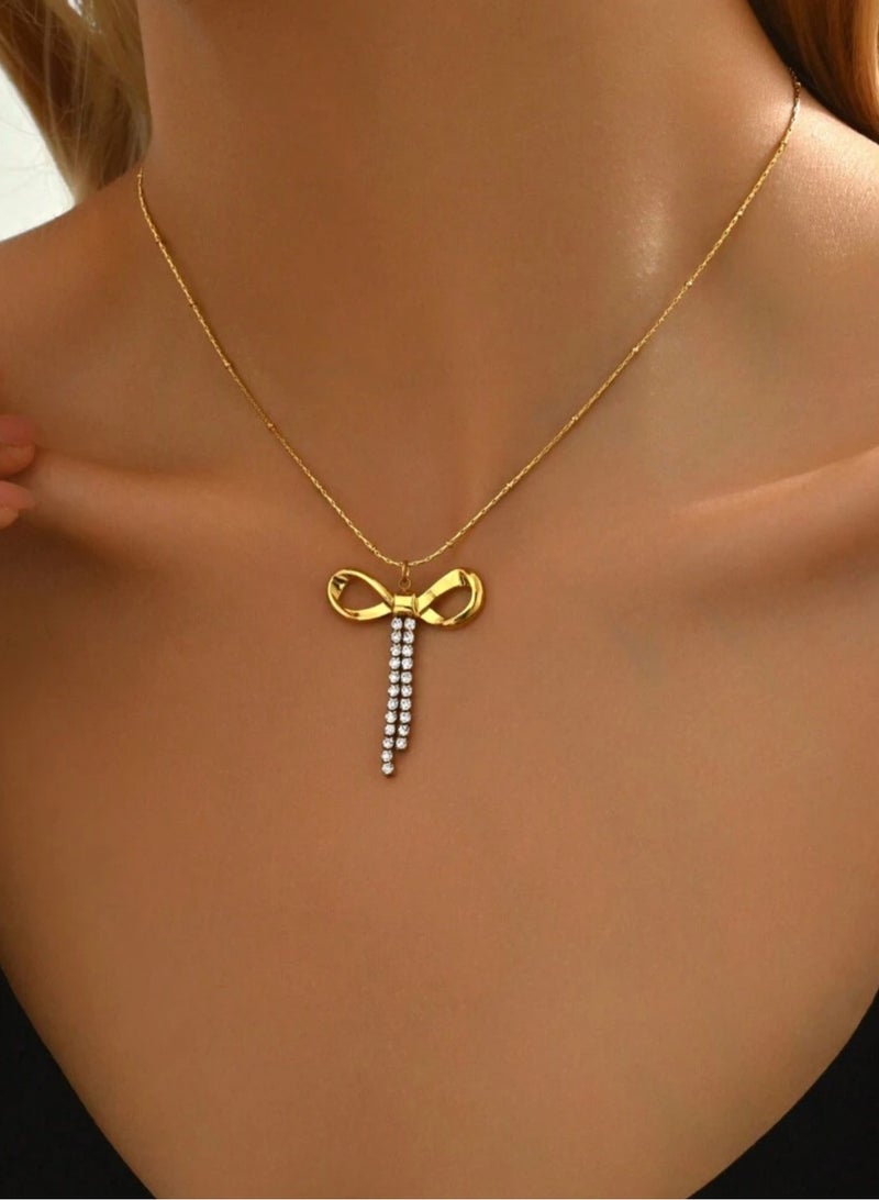 NEW STYLE Elegant Gold Stainless Steel Necklace For Women - Image 1