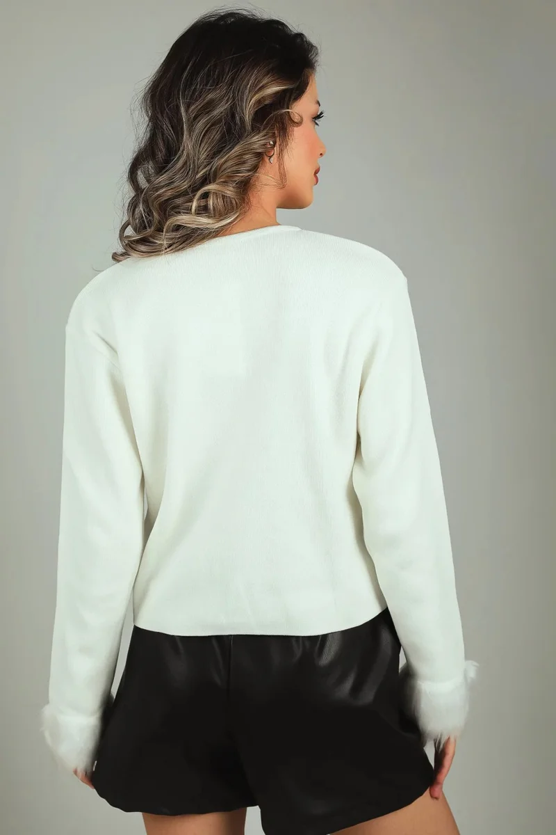 جولسلي Women's Front Buttoned Sleeve Fur Detailed Knitwear Cardigan