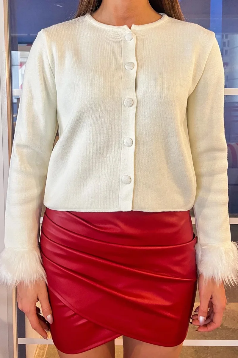 جولسلي Women's Front Buttoned Sleeve Fur Detailed Knitwear Cardigan