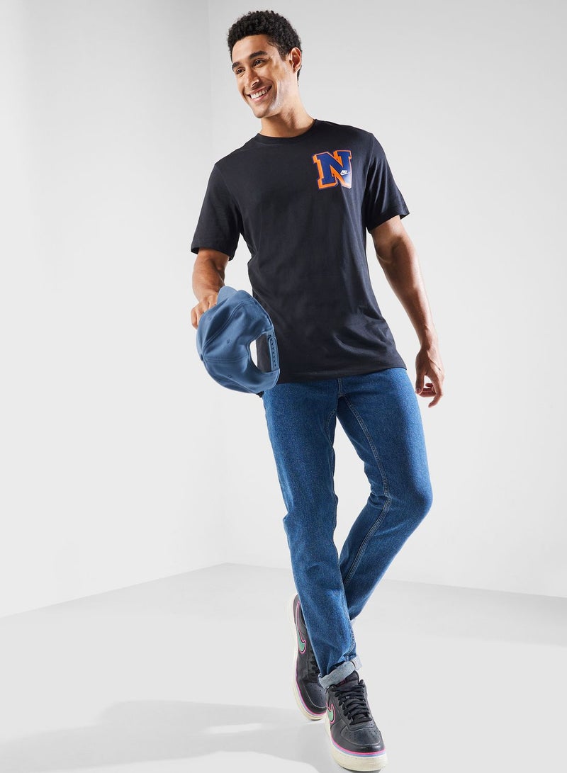 Nike Club Essential T-Shirt - Image 4