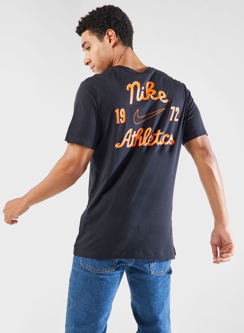 Nike Club Essential T-Shirt - Image 2