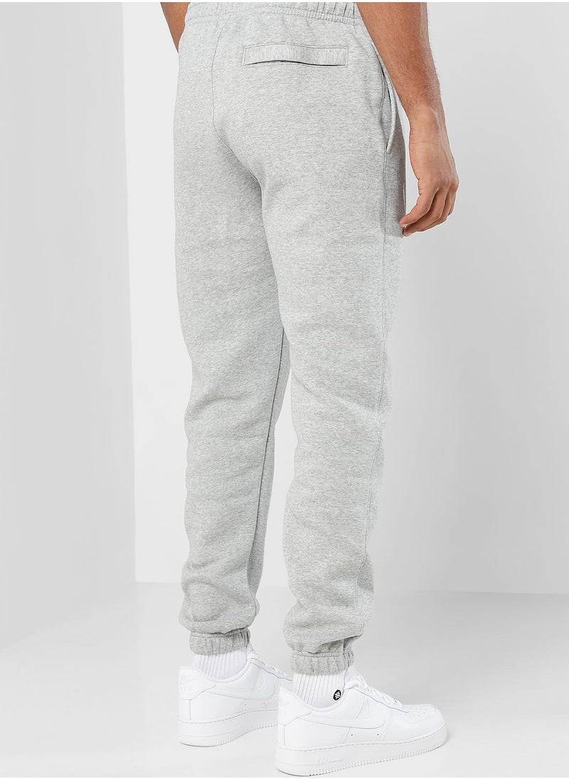 Nike - Nsw Club Cuffed Sweatpants - Image 1