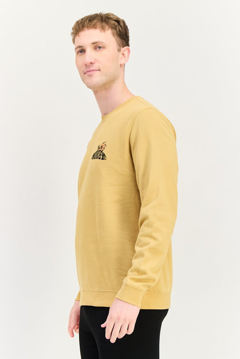 Hurley ملابس رياضية للرجال بأكمام طويلة مناسبة، خارجية، بغطاء رأس، خردل - Image 3