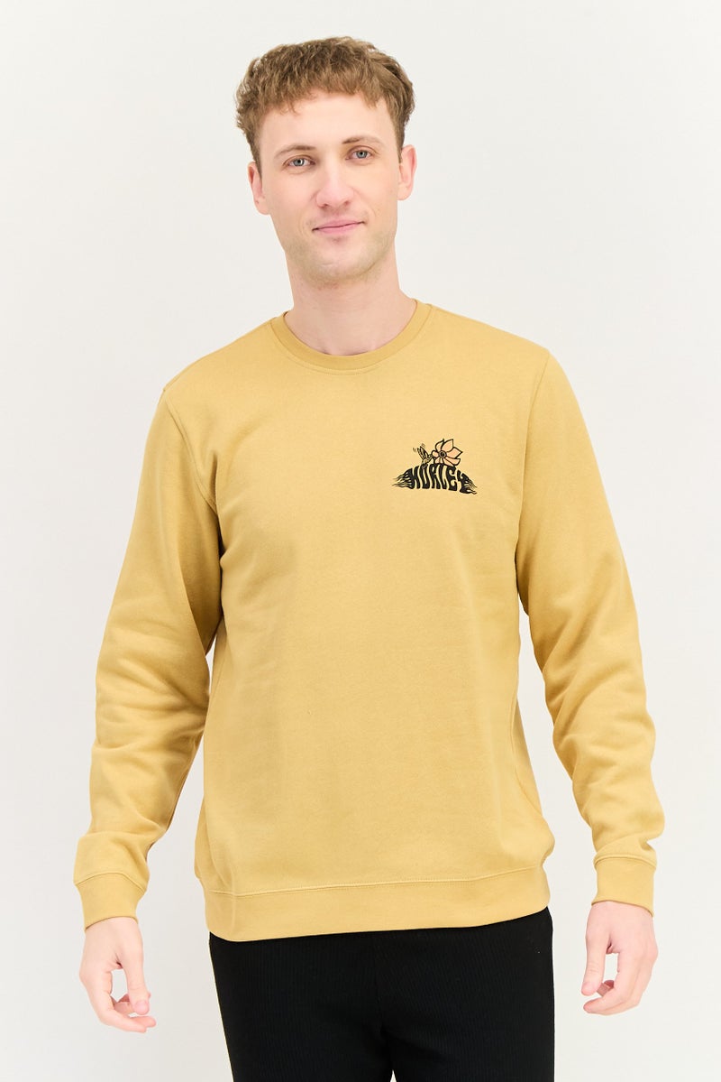 Hurley ملابس رياضية للرجال بأكمام طويلة مناسبة، خارجية، بغطاء رأس، خردل - Image 1