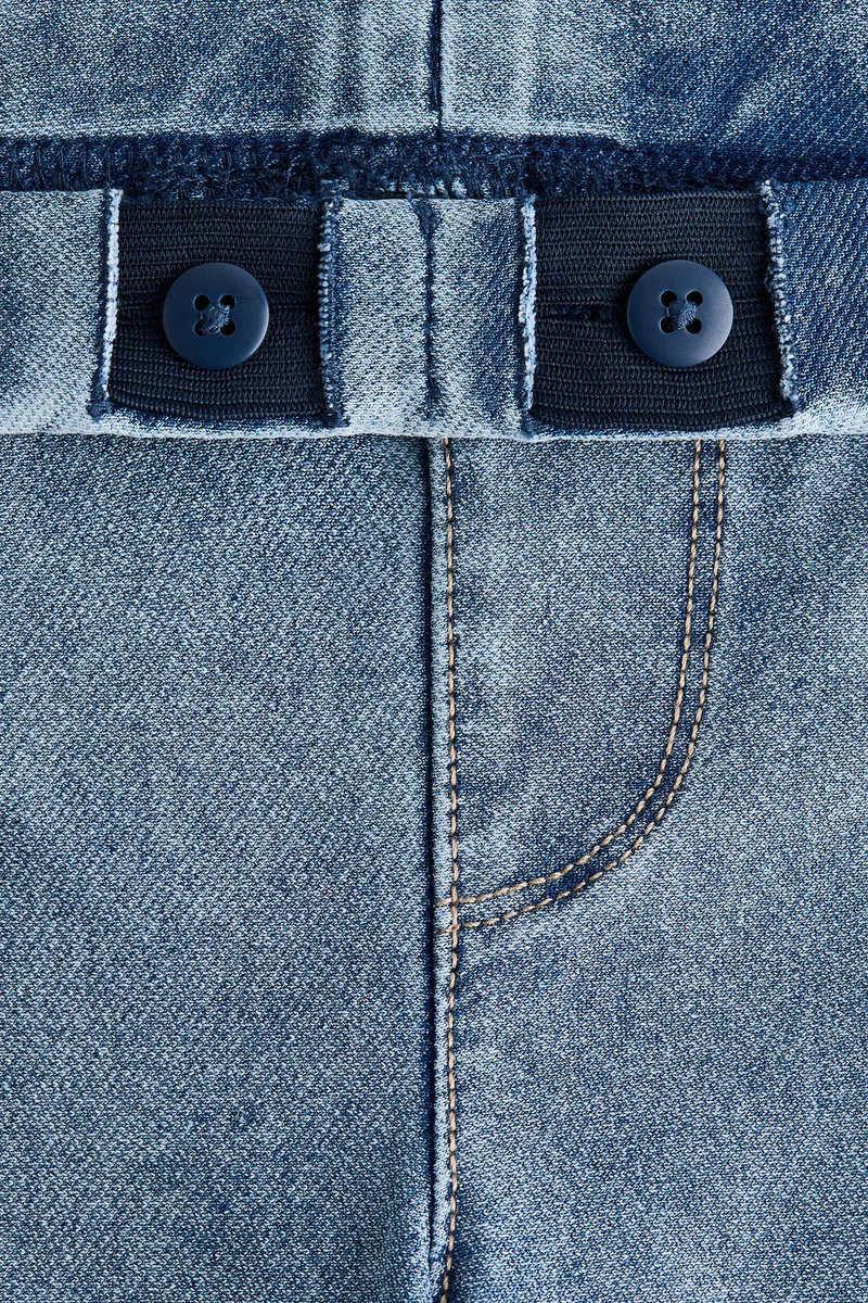 اتش اند ام جغينغز بقصة واسعة بمظهر الدنيم