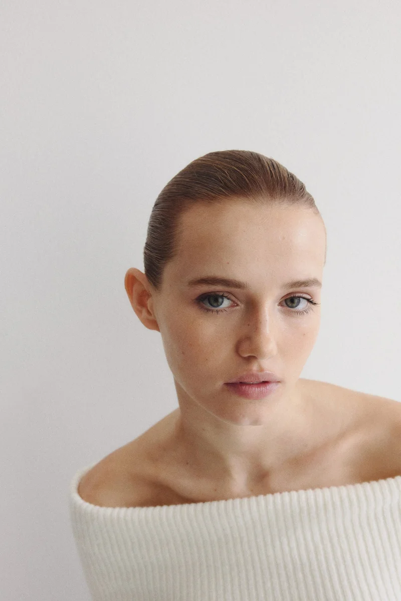 H&M Off-the-shoulder jumper