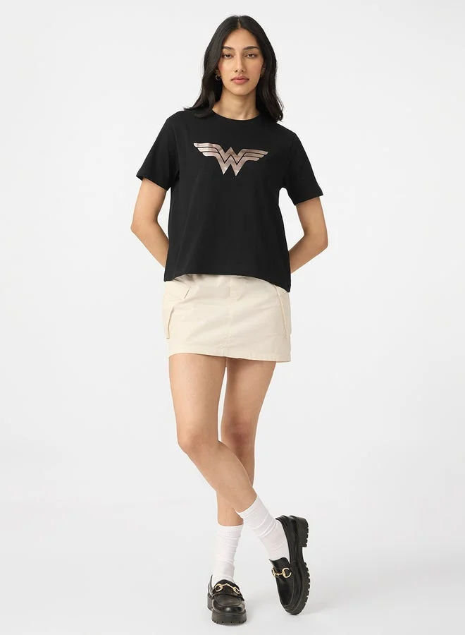 The Souled Store Black Wonder Woman Logo Boxy T-Shirt
