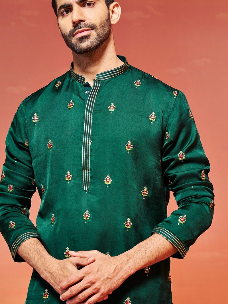 VASTRAMAY Men's Bottle Green Silk Blend Kurta | Wedding & Festive Ethnic Wear | Ideal for Traditional, Haldi, Sangeet & Reception Functions - Image 4
