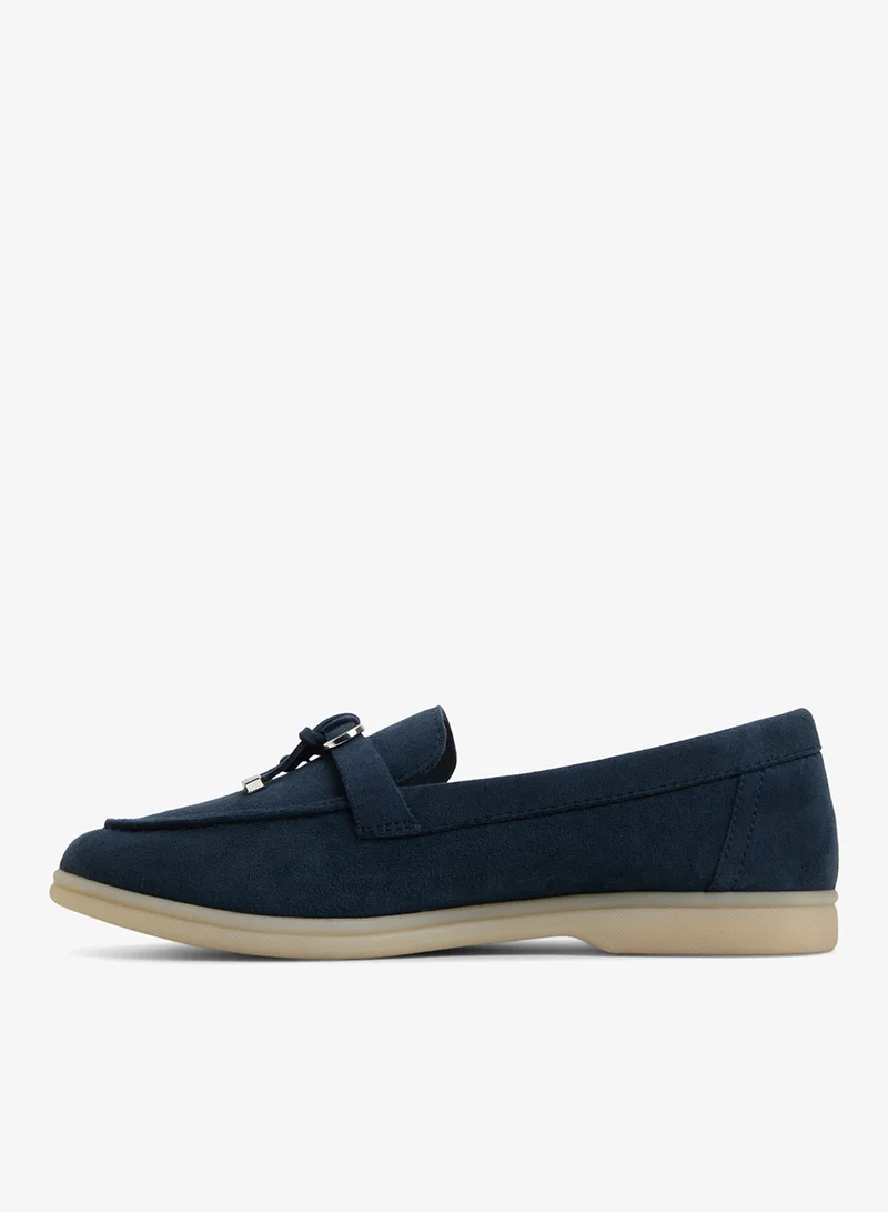 الدو CrerasIn Loafers