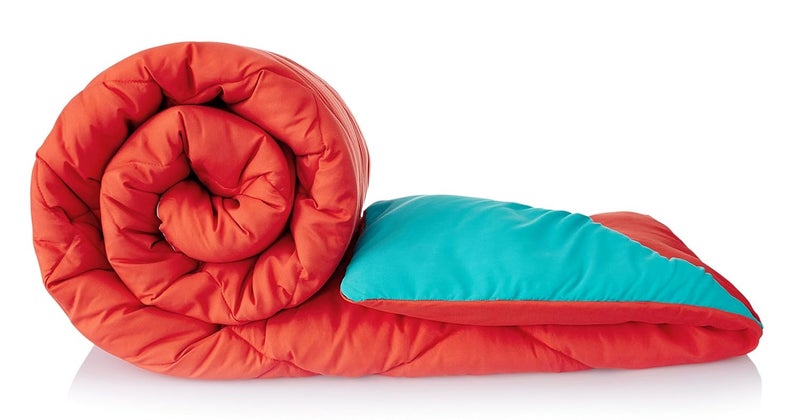 Brand - Solimo Solimo Microfiber Reversible Comforter Double Ruby Red Aqua Blue 200 GSM TC 50 - Image 1