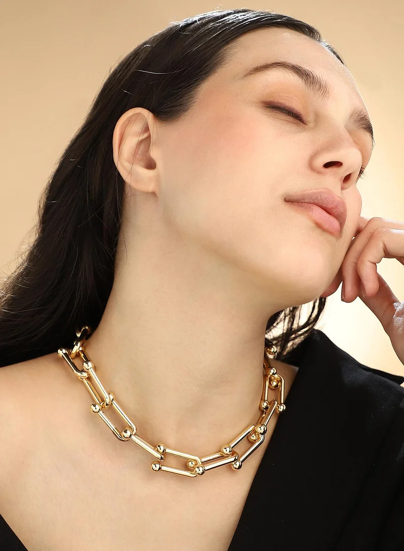 Sohi  Women The Chunky Clip-Link Chain Necklace | California  Colour | One-Size | Metallic Alloy Material | Lobster Clasp Closure | Necklace For Casual & Evening Wear for Women | Best Price UAE