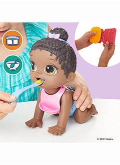 Baby Alive لعبة قالب صندوق الوجبات الخفيفة لدمية Lil Snacks التي تأكل وتتبرز على شكل وجبة خفيفة مقاس 8 بوصات للأطفال من سن 3 سنوات فما فوق بشعر أسود  - Image 3