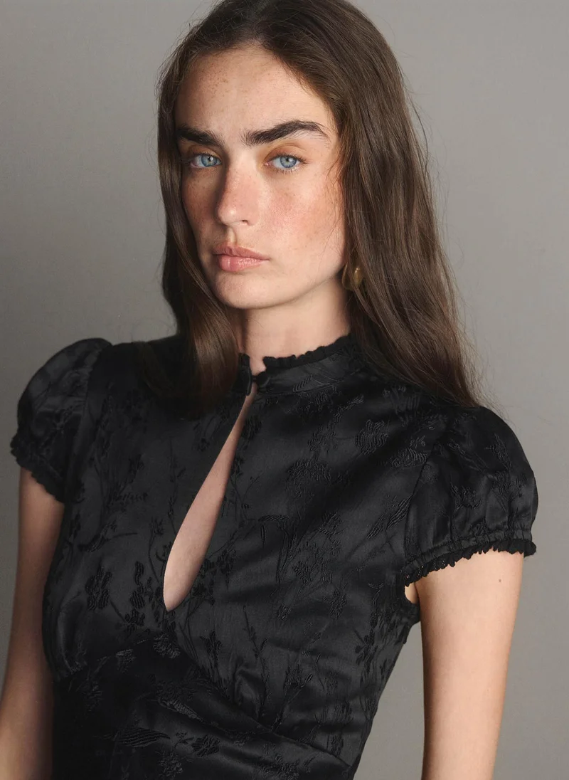 Lichi  Fitted midi dress with a floral pattern for Women | Best Price UAE