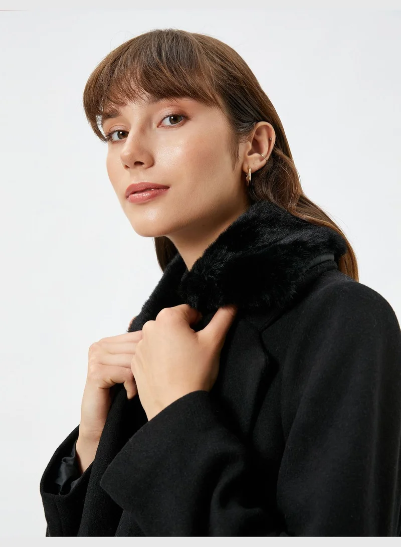 كوتون Wrapped Wool Coat Plush Detail