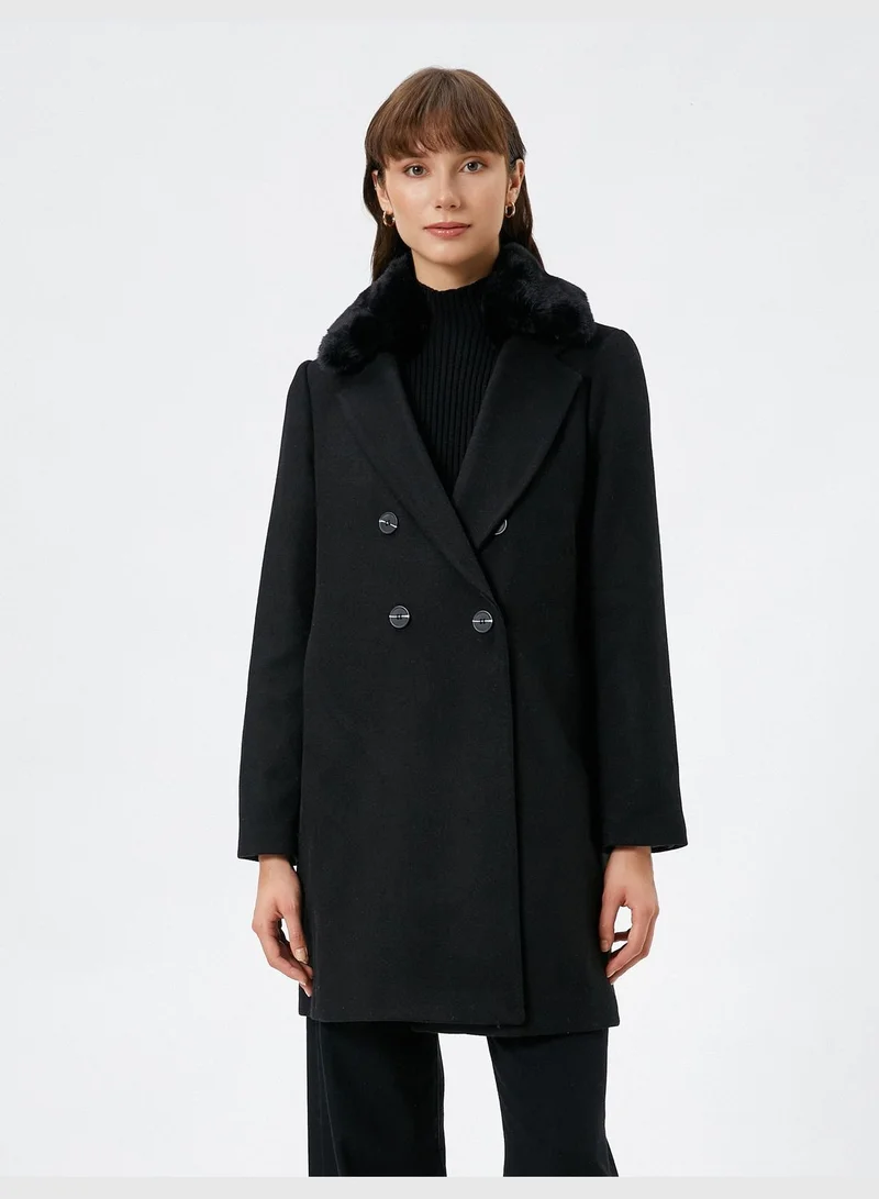كوتون Wrapped Wool Coat Plush Detail