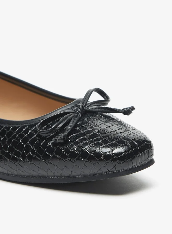 فلورا بيلا من شو إكسبرس Textured Round Toe Ballerina Shoes with Bow Detail