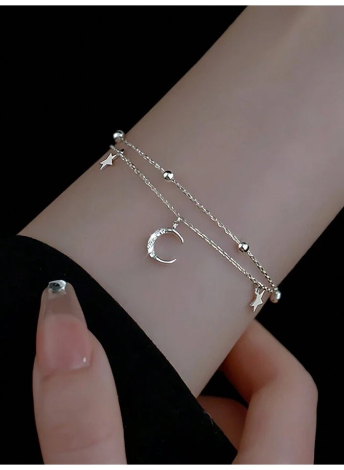 925 ستيرلنغ سيلفر تشارمز أسوارة فضية استرلينية عيار 925 بتصميم القمر والنجوم المزدوجة تضيف لمسة من البريق والسحر لإطلالة أنثوية أنيقة مثالية للهدايا والمناسبات الخاصة - Image 1