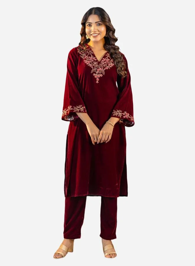 KASYA Women Velvet Look Embroidered Tunic and Pants Co-Ords