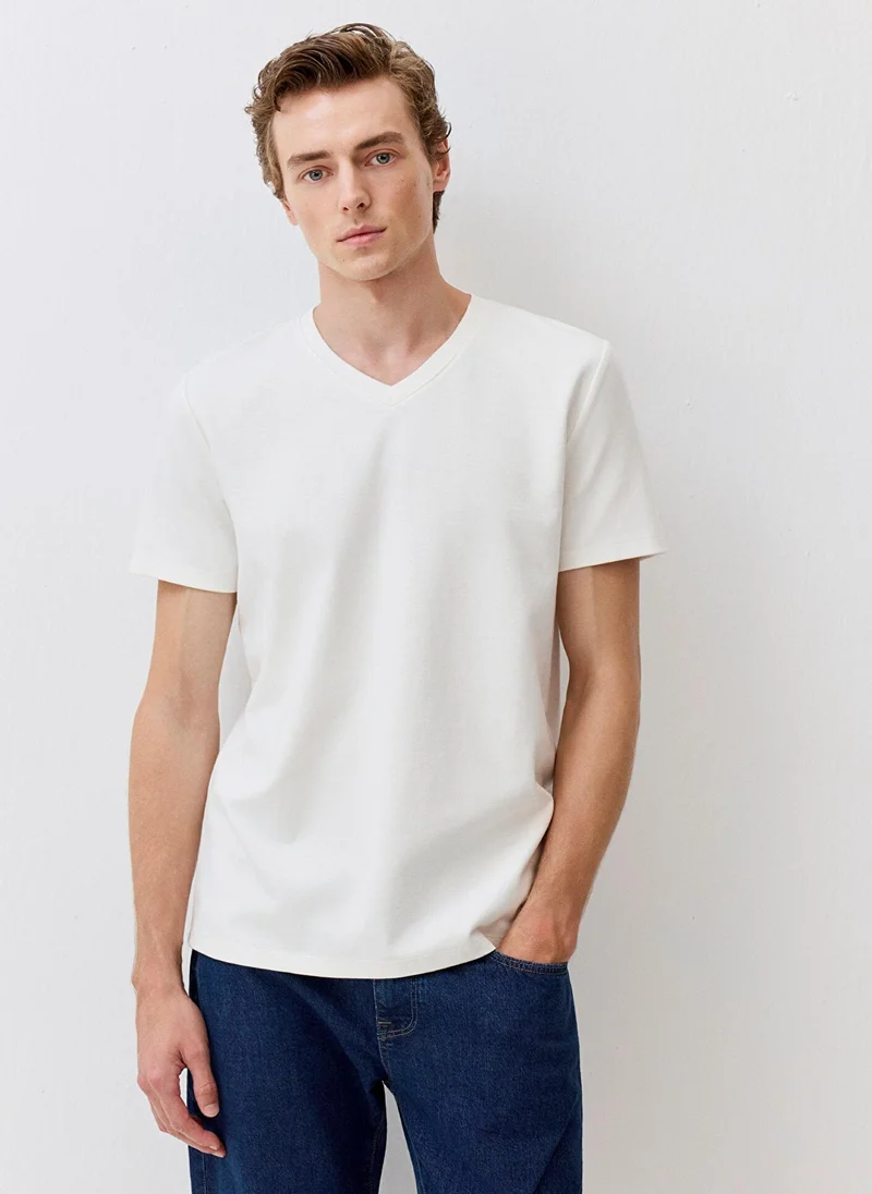 مافي V Neck Regular Fit T-Shirt