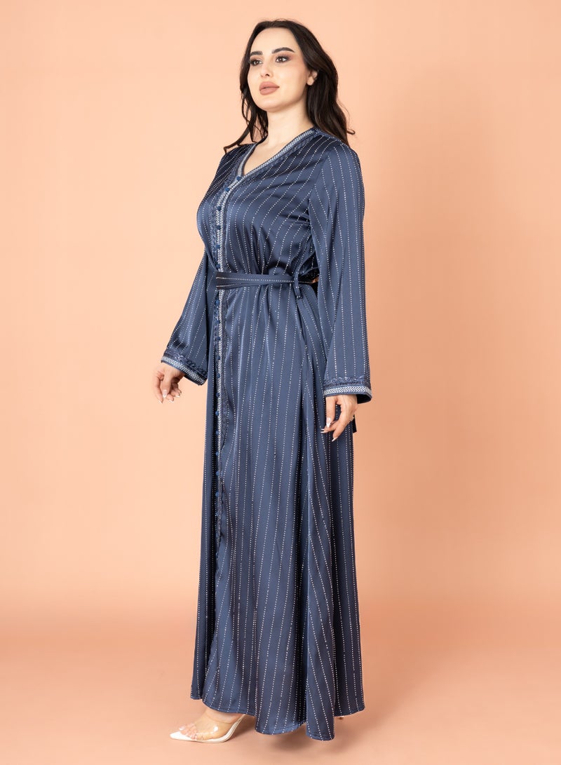 اكسا جلابية فخمة عنق مثلث ازرق - Image 3