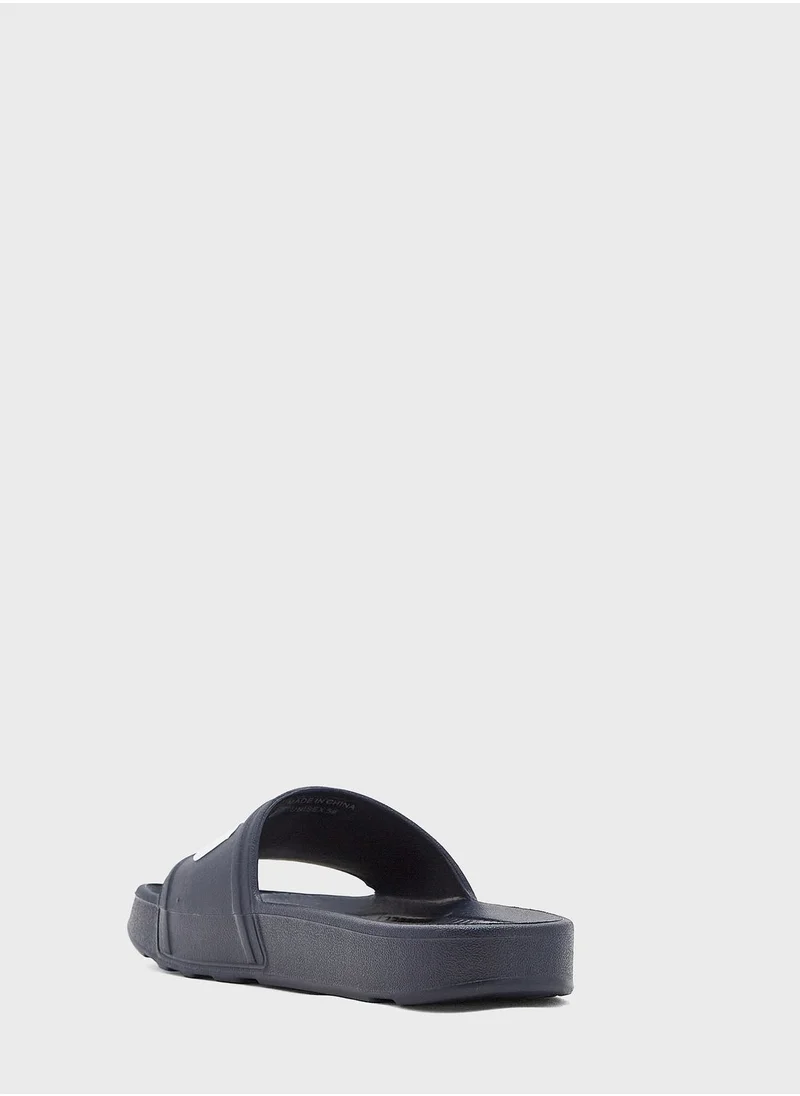 FILA Sleek Slides