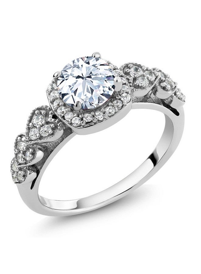 GEM STONE KING خاتم خطوبة نسائي من الفضة الإسترلينية 925 على شكل قلوب وسهام مع ياقوت أبيض مصنّع (1.52 قيراط قطع دائري) (المقاس 7) - Image 1