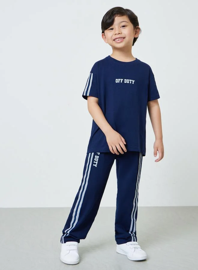 ستايلي Boys Navy Blue Oversized T-Shirt and Striped Joggers Set
