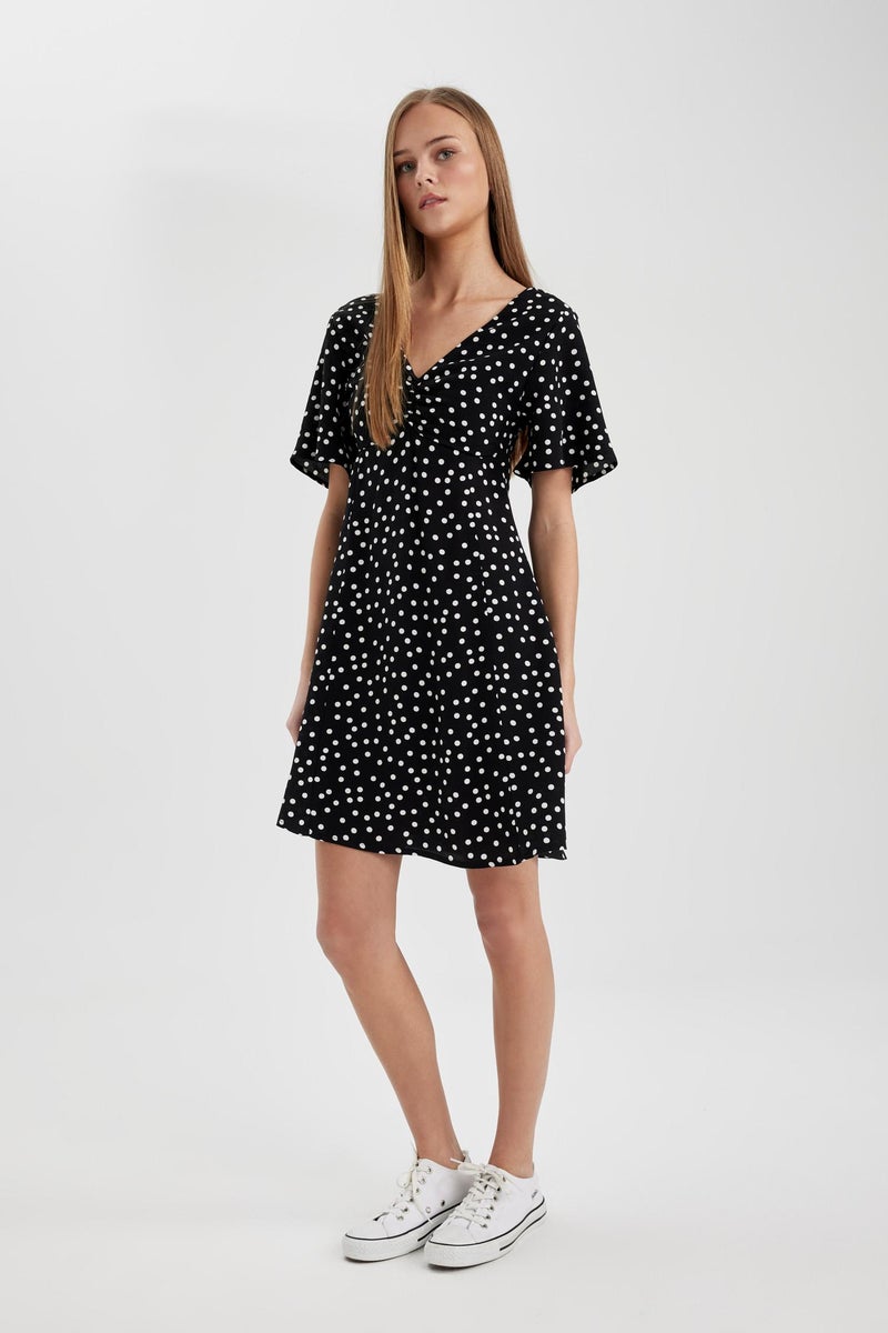DeFacto Woman V-Neck Floral Mini Dress  - Image 3
