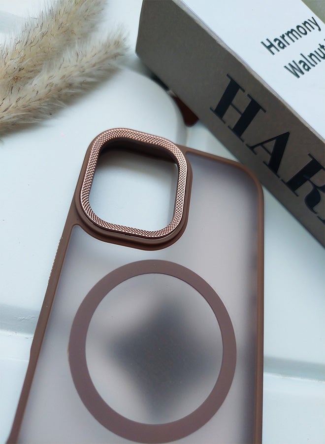 جراب مغناطيسي مقاوم للصدمات لهاتف iPhone 13 مع إطار معدني للكاميرا - غطاء مغناطيسي أنيق غير لامع للرجال والنساء والشباب ويدعم الماج سيف والشحن اللاسلكي - مضاد لبصمات الأصابع، وحماية للكاميرا، ومقاوم للسقوط (بني) - Image 3