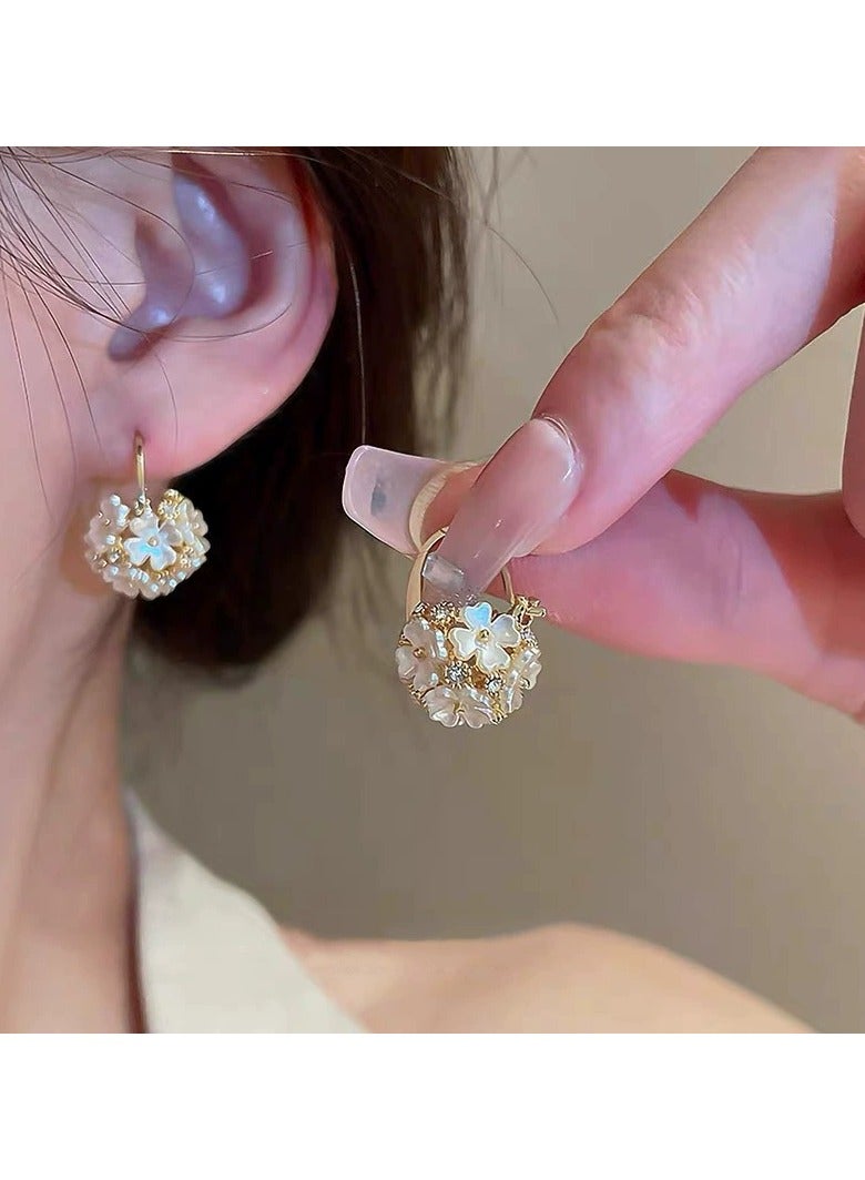 جلوسكي 925 Sterling Silver Shell Flower Ball Earrings – Elegant Small Luxury Design, Trendy INS Style Floral Studs, Hypoallergenic Daily Wear - Image 1