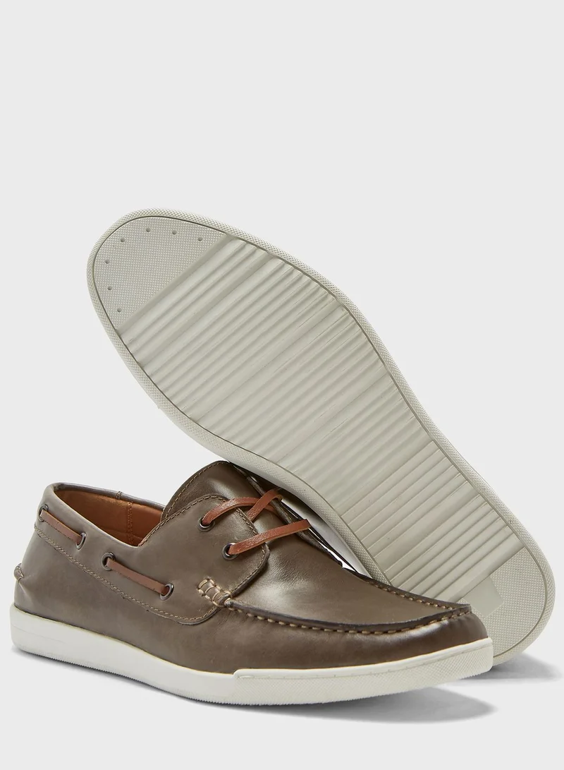 STEVE MADDEN Reveler Boat Shoes