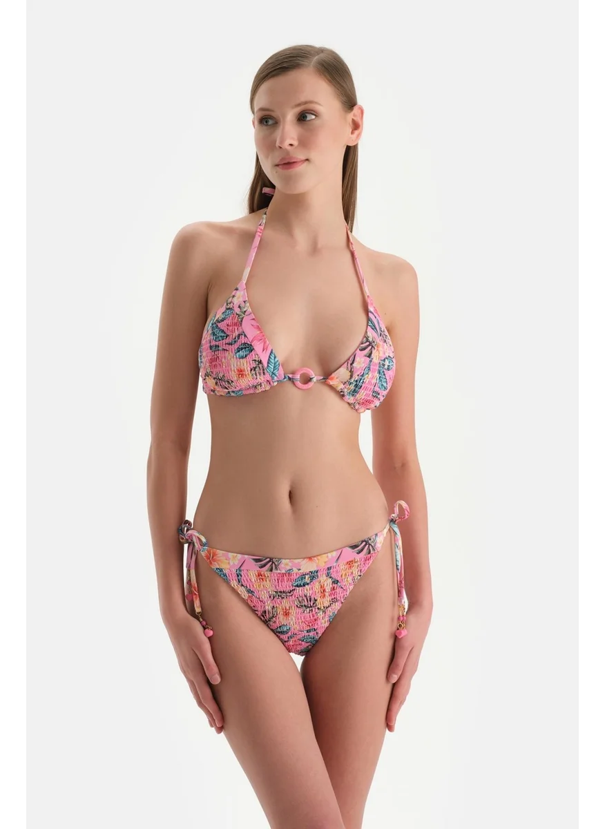 داجي Salmon Triangle Mini Bikini Top