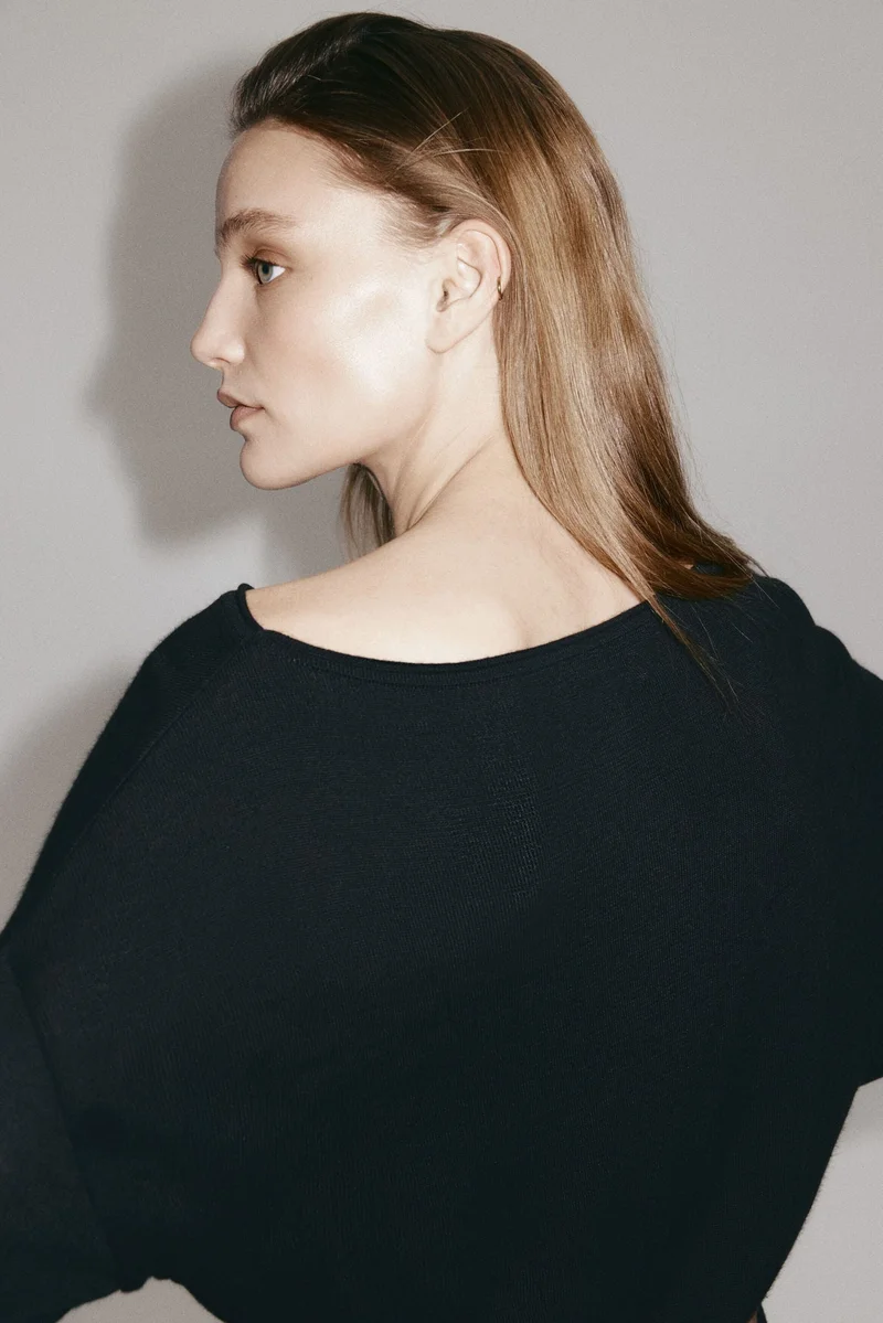 H&M Fine-knit one-shoulder top