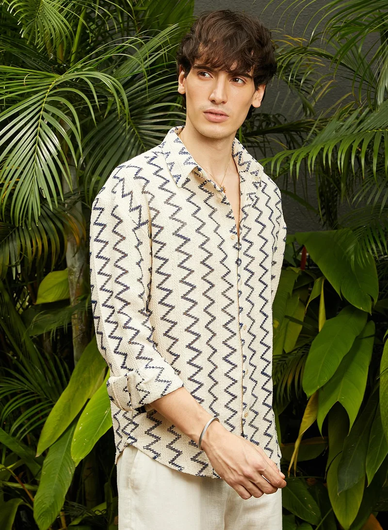 Campus Sutra Campus Sutra Men's Cream White Zig-Zag Knit Shirt For Casual Wear | Spread Collar | Long Sleeve | Button Closure | Shirt Crafted With Comfort Fit For Everyday Wear