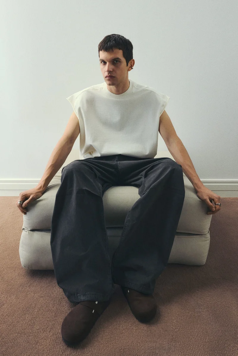 اتش اند ام بنطلون من نسيج باراشوت بقصّة فضفاضة