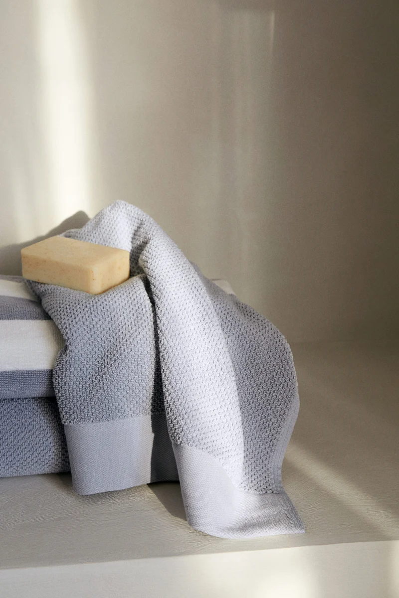 اتش اند ام Cotton terry hand towel
