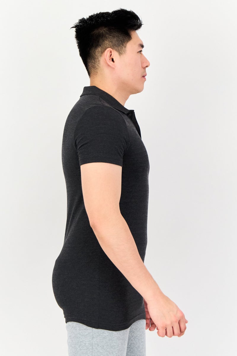 PUMA قميص بولو خارجي بأكمام قصيرة للرجال بتصميم ضيق مع شعار العلامة التجارية، أسود مائل إلى الرمادي - Image 4